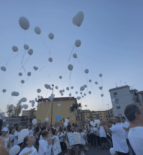 Napoli: mille cittadini di Cavalleggeri in corteo per ricordare Christian, il bimbo investito