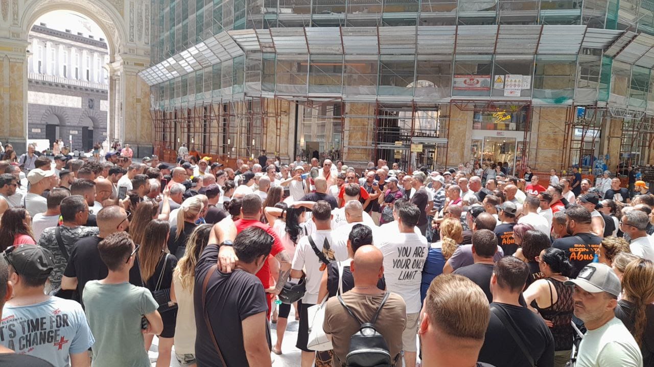 Napoli, assunzioni in Asìa: guerra tra poveri