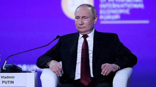 Putin: “Gli Stati Uniti vogliono prolungare la guerra, usano l’Ucraina come carne da cannone”