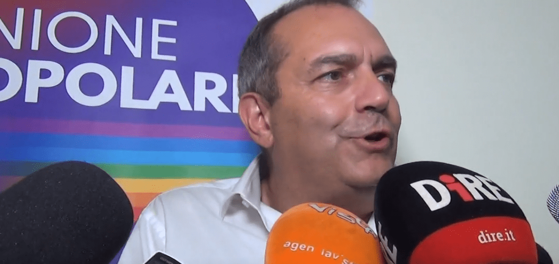 Elezioni: de Magistris correrà da solo, Conte lo ignora