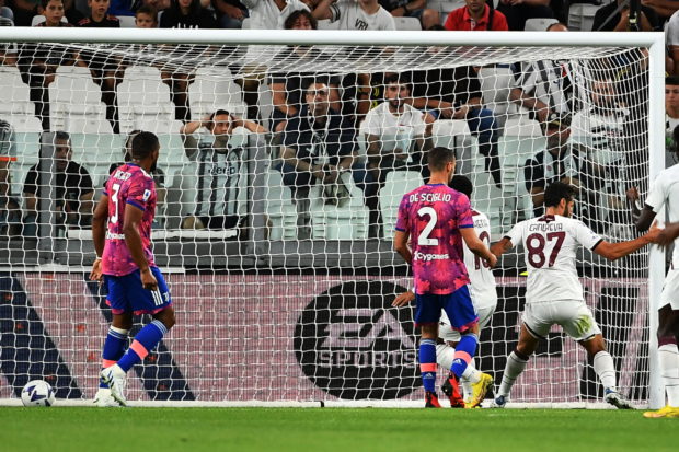 Serie A, Juventus-Salernitana 2-2: i bianconeri si salvano al 93′