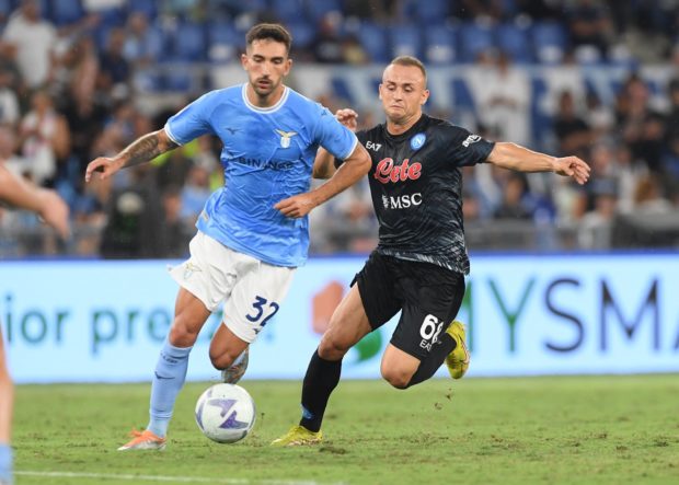Calcio, Lazio-Napoli 1-2: azzurri agganciano il Milan in vetta