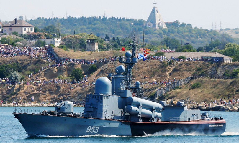 Crimea, attacco terroristico ucraino contro navi russe: Mosca sospende la partecipazione ad accordo sul grano