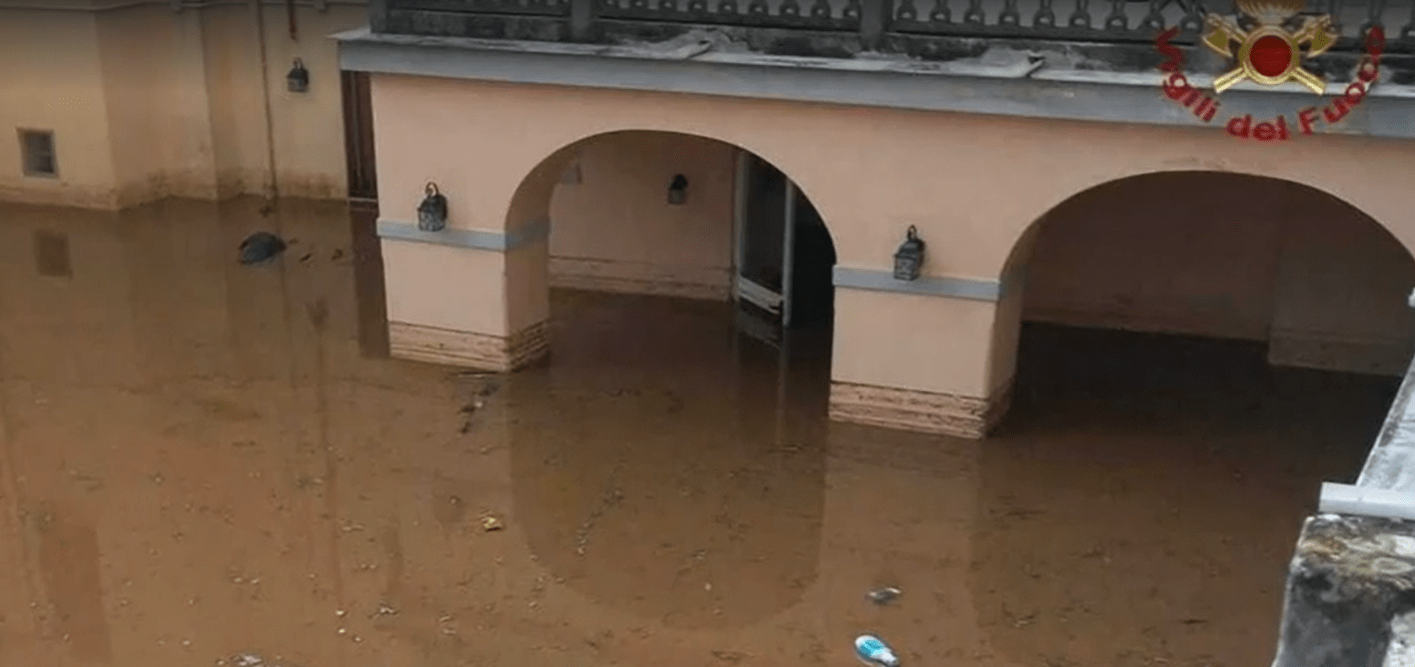 Salerno, licenziati i 16 lavoratori della casa di riposo allagata