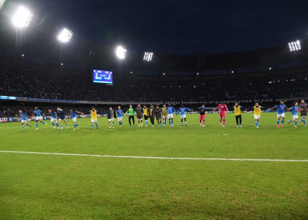 Il Napoli batte l’Udinese 3-2: una striscia straordinaria di 13 successi consecutivi
