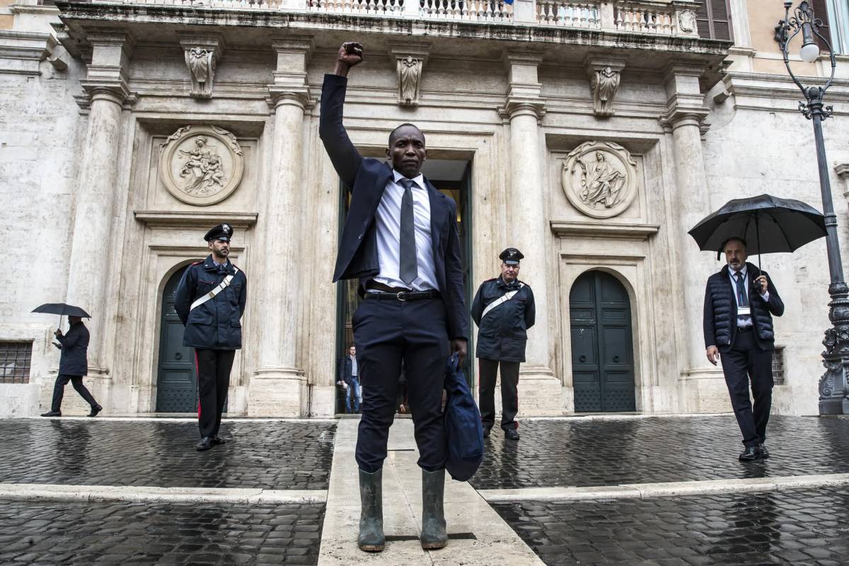 Vicenda Soumahoro, sequestrati 650mila euro a tre indagati. Misure interdittive per il Consiglio di amministrazione della cooperativa Karibu