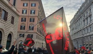 Napoli, indagati 43 disoccupati organizzati. Il movimento: “lottare per il lavoro non è reato”