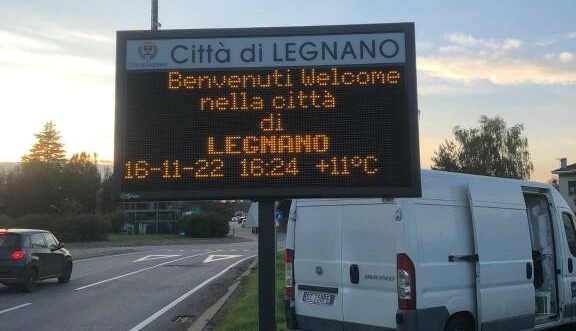 Legnano, famiglia con tre bambini e senza una casa dorme in auto da 7 mesi