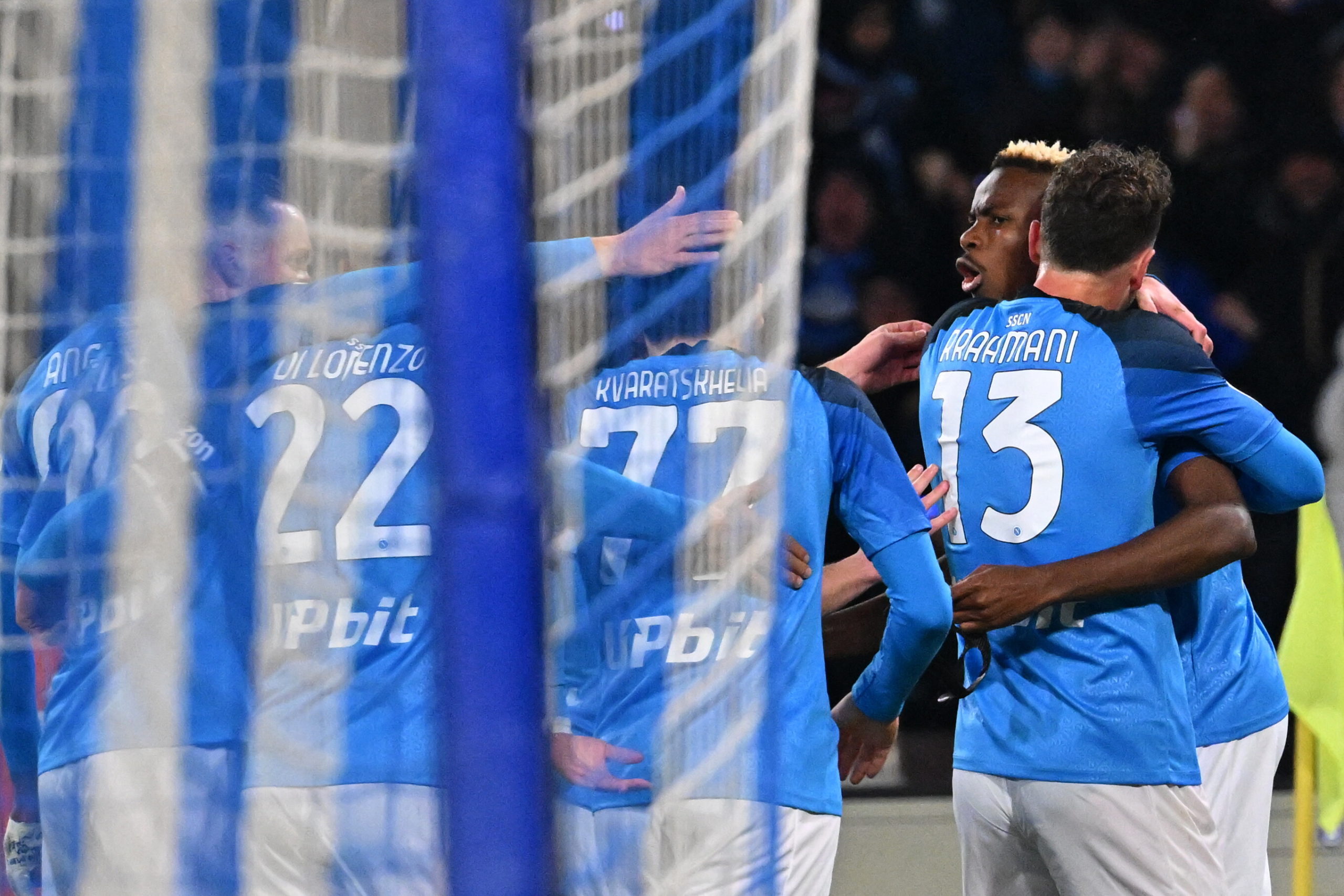 Il Napoli liquida anche la Roma: azzurri sempre più soli in vetta