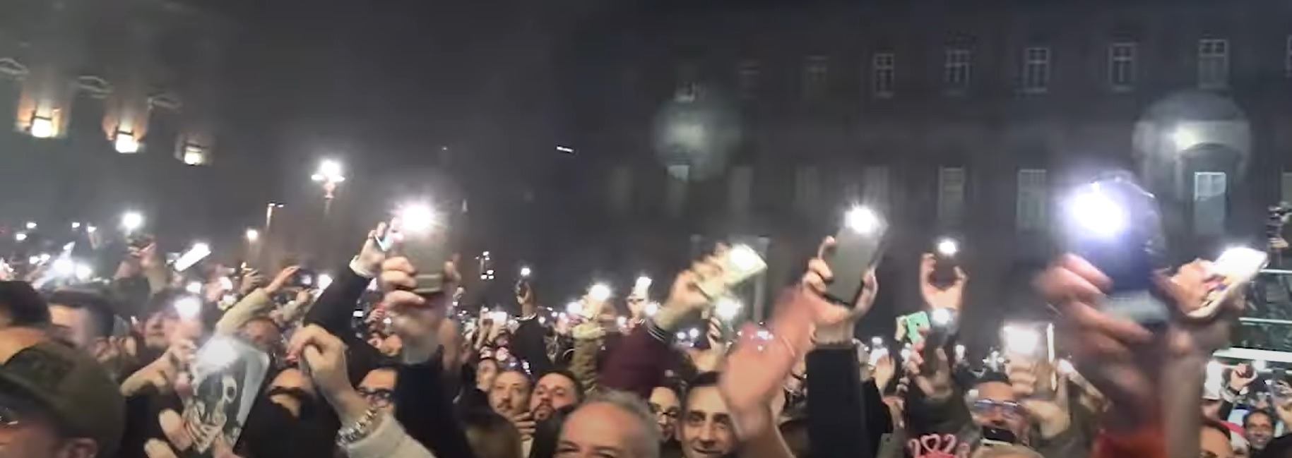 Capodanno a Napoli: 50 mila in piazza Plebiscito