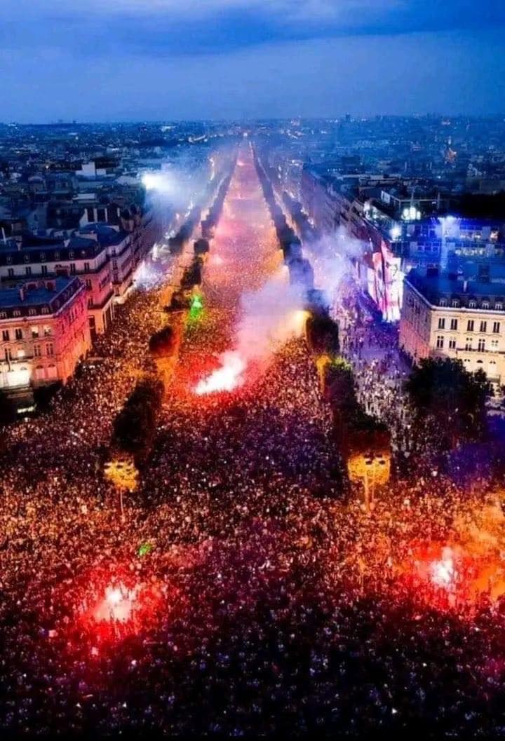 Francia: 73 per cento dei cittadini pensa che il governo debba ritirare la riforma pensioni