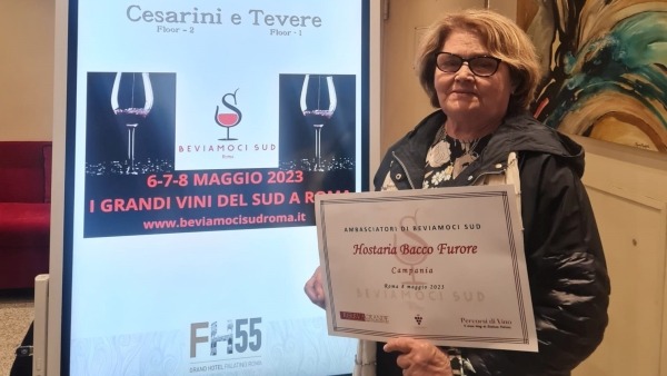 Erminia Cuomo riconoscimento Beviamoci Sud 2023