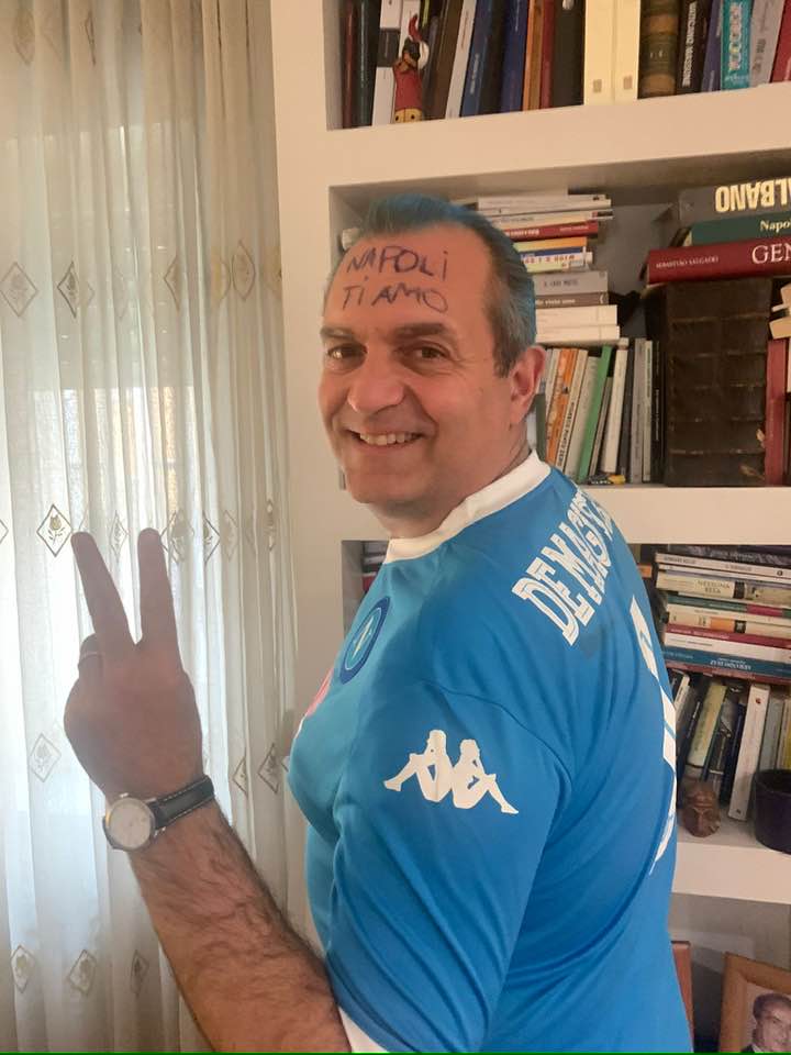 De Magistris: “Napoli va amata sempre”