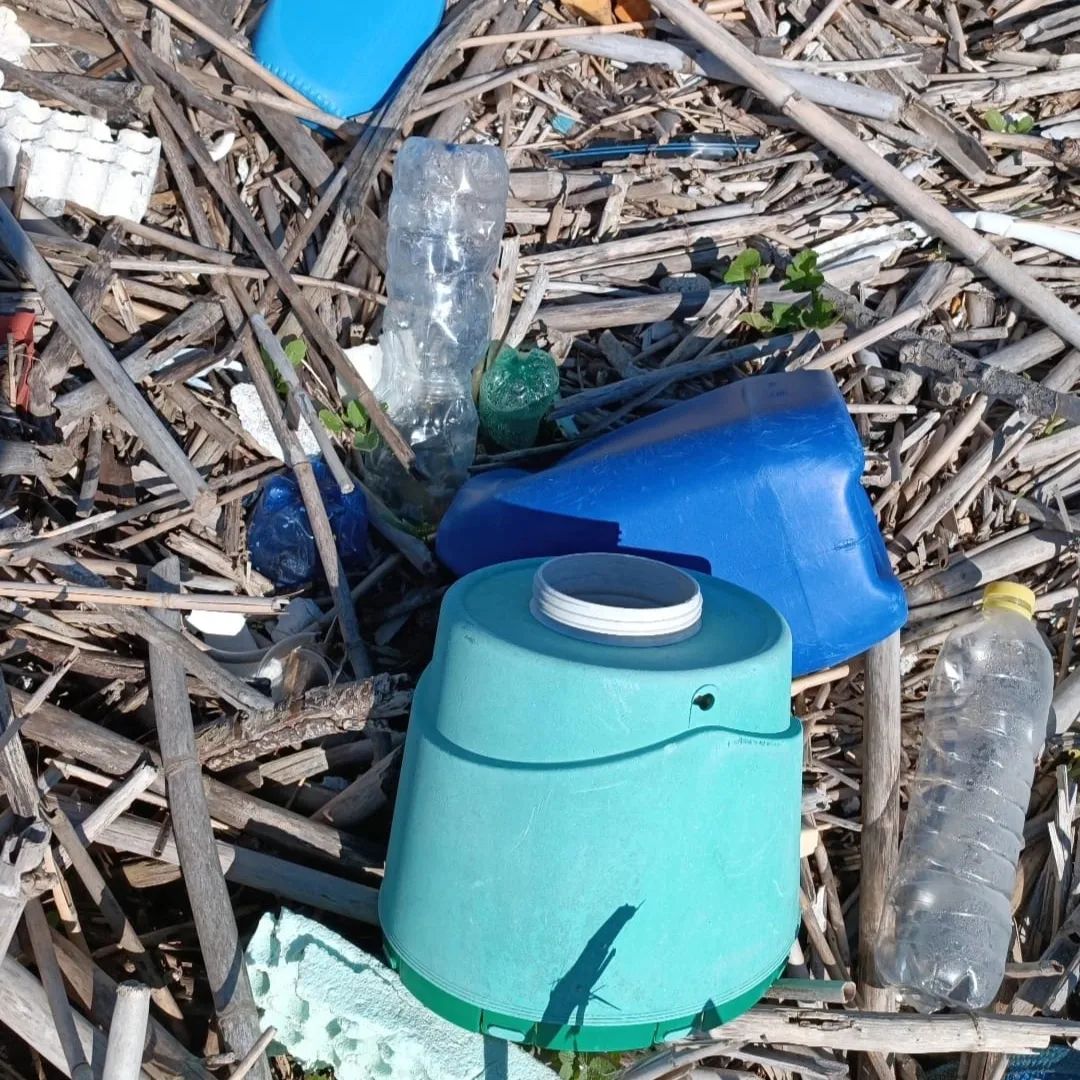 Legambiente: “in Campania, su 8 spiagge monitorate censita una media di 1939 rifiuti ogni cento metri”