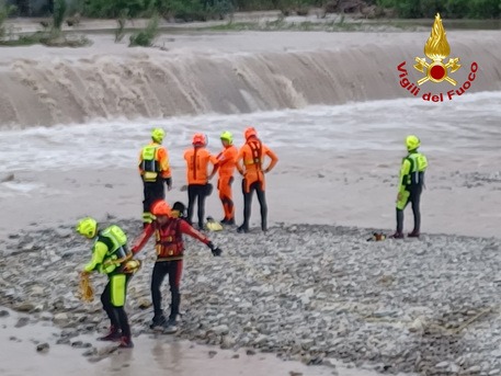 Le ricerche del giovane disperso nel Secchia