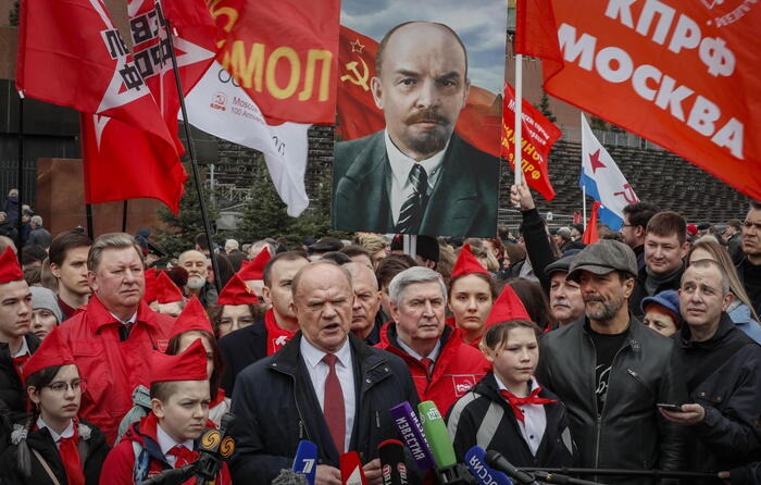 Il partito comunista russo si schiera con il presidente Putin