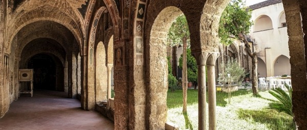 Aversa - Chiesa di S. Francesco - Chiostro