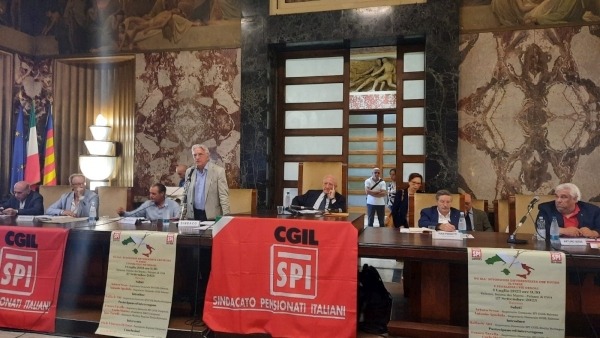 Salerno, provincia perderà 41 istituti scolastici
