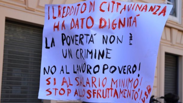 Assegni di inclusione, oltre la metà in Campania e Sicilia