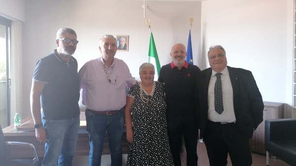 Salerno, Eda e sindacati
