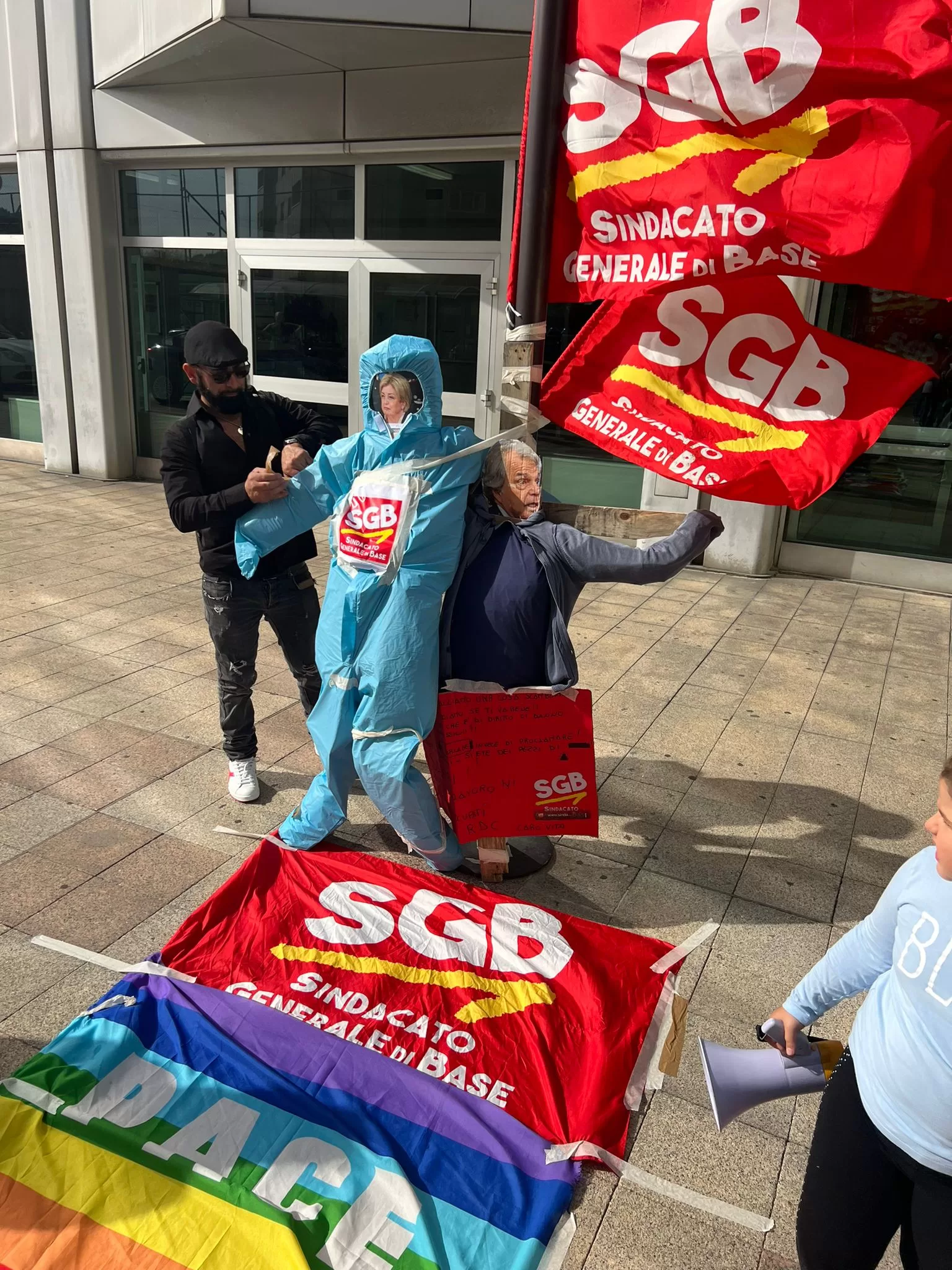 Napoli, molte adesioni allo sciopero indetto dal sindacalismo conflittuale di base