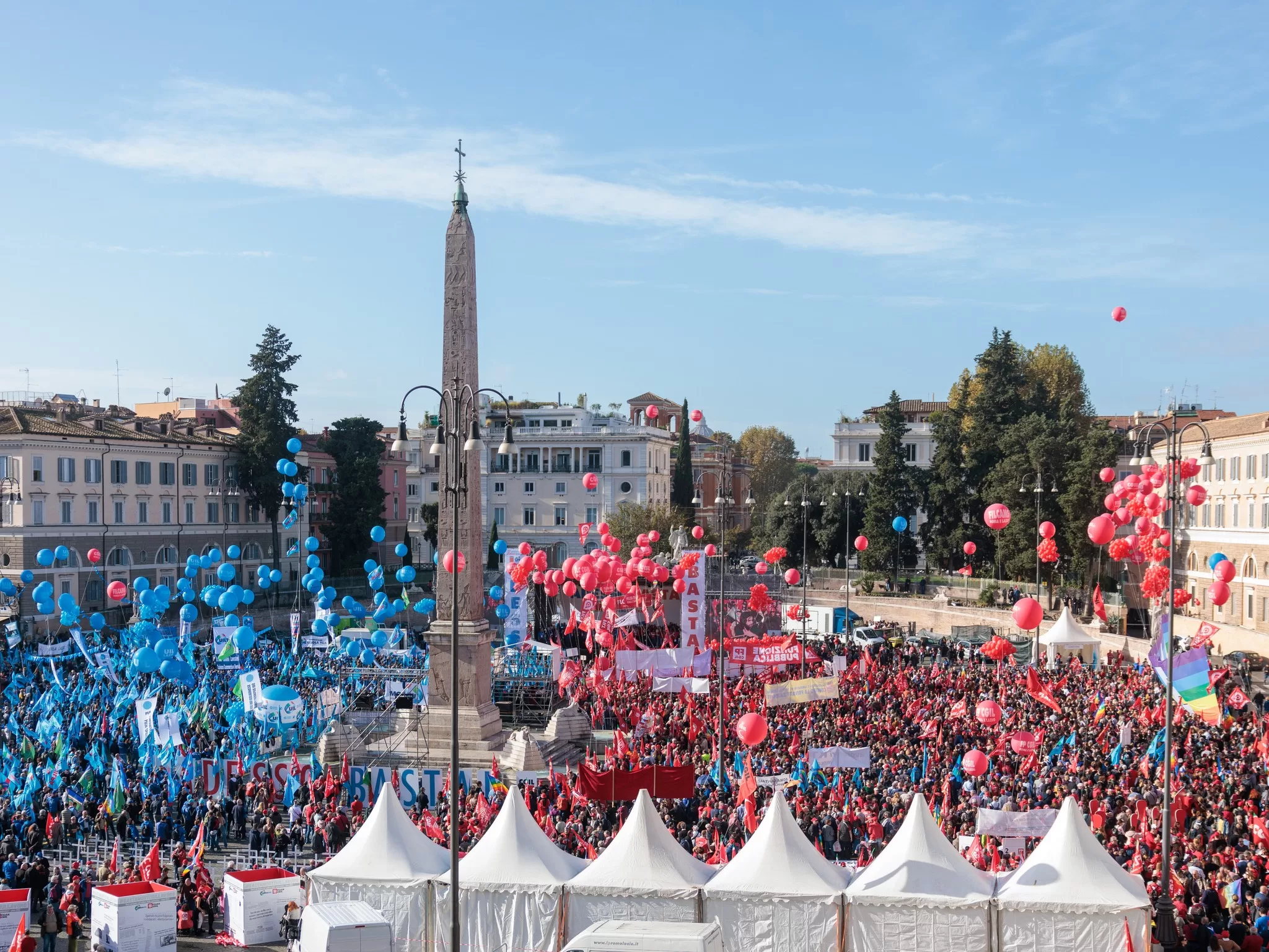 Fabbriche e uffici chiusi, piazze piene: 60 mila in corteo a Roma