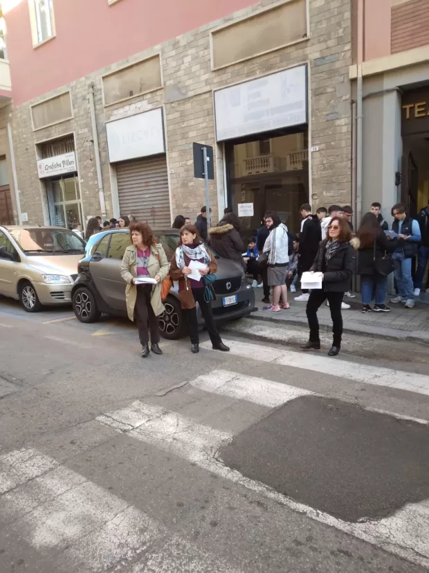 Cagliari, i docenti contro la militarizzazione nelle scuole