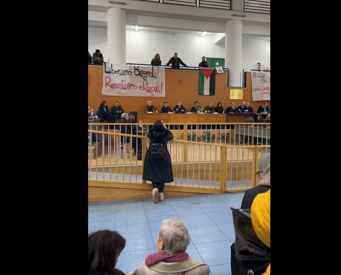 Riqualificazione di Bagnoli, il sindaco Gaetano Manfredi incontra i cittadini del quartiere
