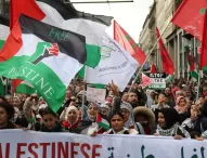 Milano,  20 mila in corteo per dire che “il popolo palestinese esiste e resiste”