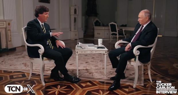 Il presidente Putin intervistato da un giornalista americano: “se volete che la guerra finisca smettetela di fornire armi all’Ucraina”