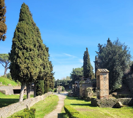 Pompei, Porta Nocera: la necropoli e i calchi delle vittime dell’eruzione