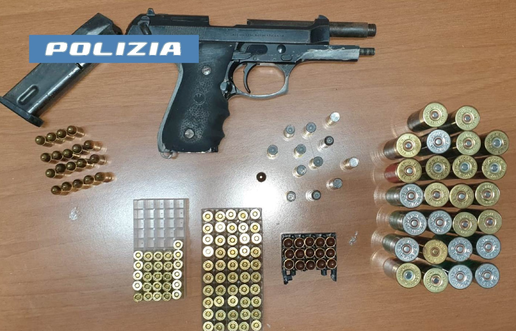 Napoli, Rione Stella: sequestrata una pistola e numerose munizioni