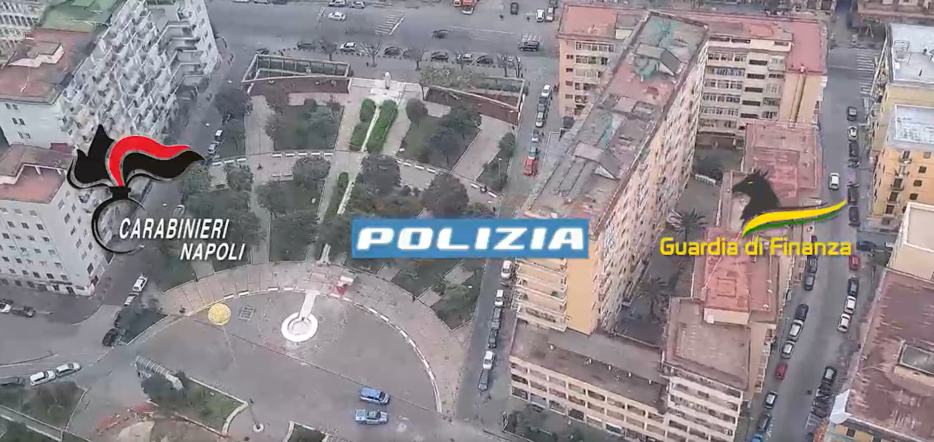Napoli, Fuorigrotta: mobilitati 200 uomini delle forze dell’ordine, cani poliziotti ed elicotteri per sequestrare qualche televisore e profumi contraffatti