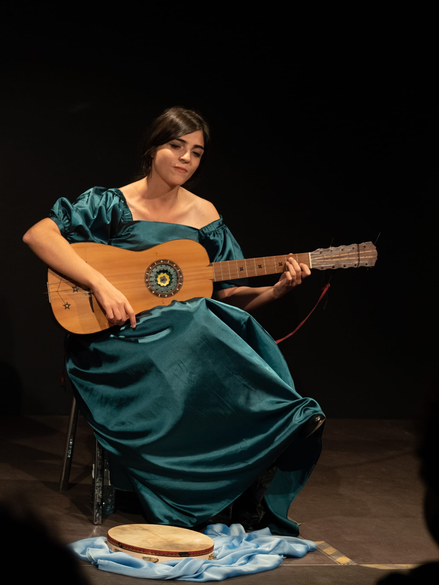 Capua, la musicista Alessia Luongo propone l’album “Largo di Castello”: dialogo ancestrale con la Napoli del passato