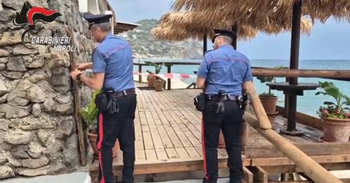 Ischia, blitz dei carabinieri al lido ristorante dei vip “Nicola alle Fumarole”: abusi edilizi e violazione vincoli paesaggistici. 6 denunciati e struttura sequestrata