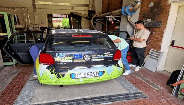 Esplosione dell’auto-prototipo sulla tangenziale di Napoli: la Procura chiude le indagini, sei avvisi