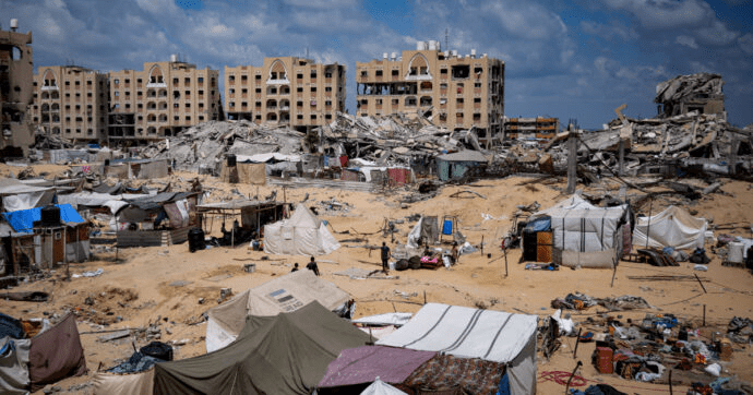 L’esercito israeliano continua a massacrare palestinesi: oggi ha ucciso 19 persone, tra cui una donna e i suoi 6 figli
