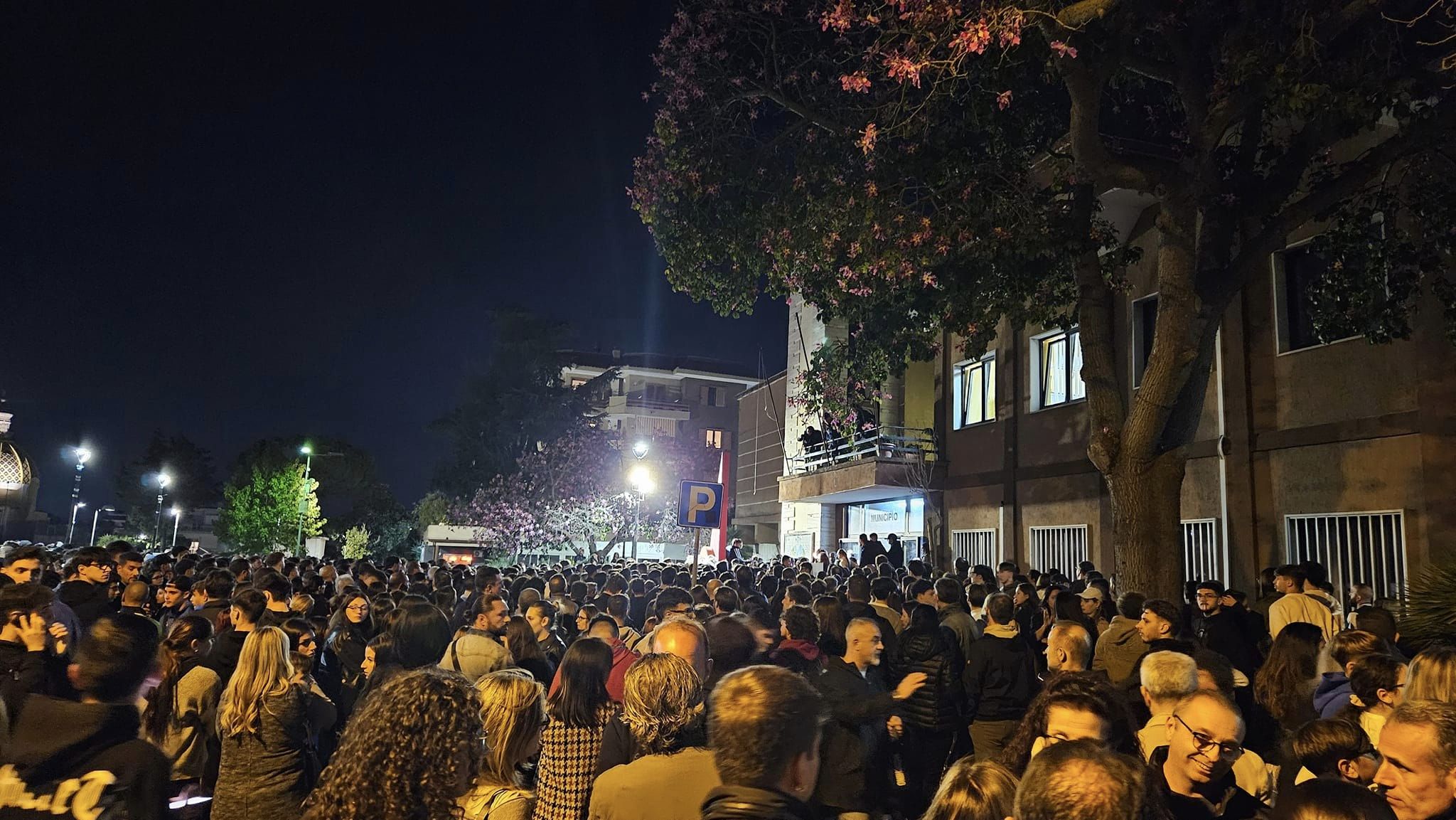 San Sebastiano al Vesuvio, non si può morire per un piede pestato.