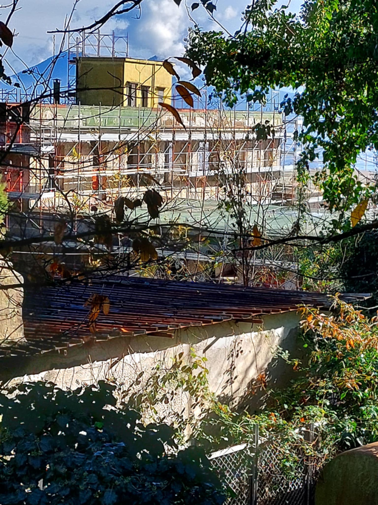 Napoli, abusivismo edilizio sulla collina dei Camaldoli? Il Sindaco Manfredi attiverà controlli?