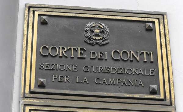 Campania, Card anti Covid: la Corte dei Conti condanna il governatore Vincenzo De Luca 