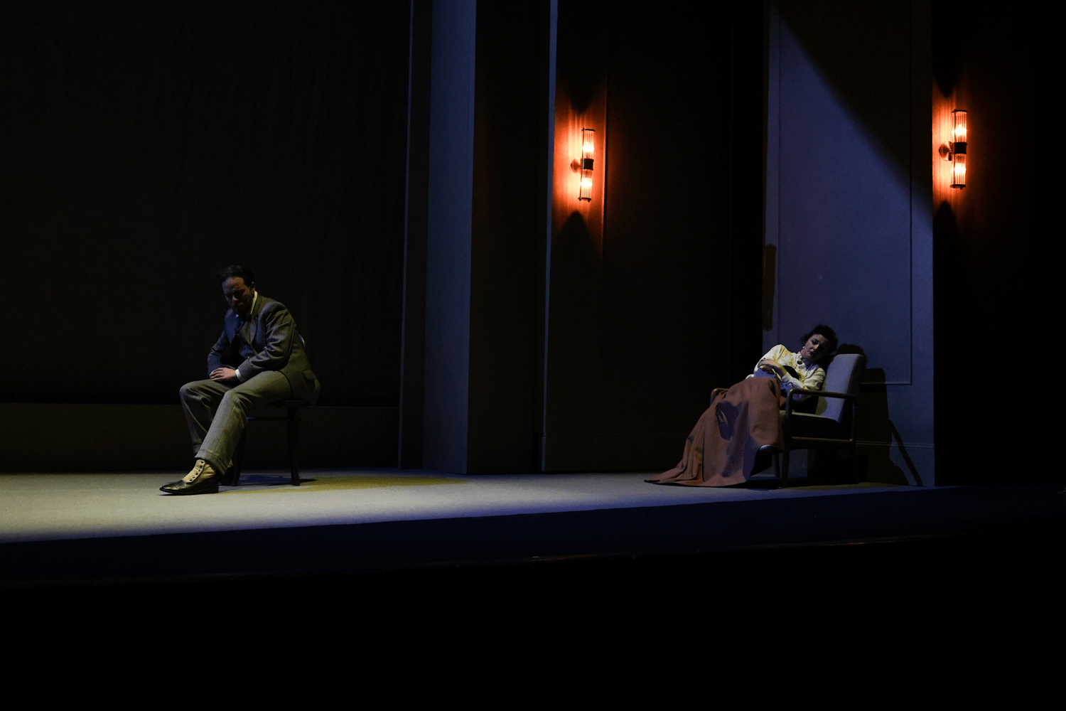 Napoli, al Teatro San Ferdinando debutta “L’incarico” di Raymond Carver