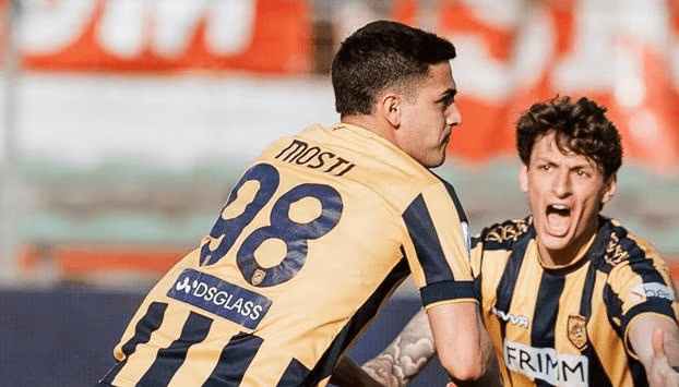 Calcio, serie B: Juve Stabia e Salernitana in scena