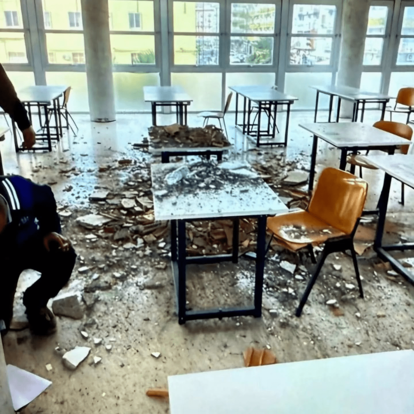 Crollo alla facoltà di ingegneria di Napoli: un segnale d’allarme per la sicurezza degli edifici