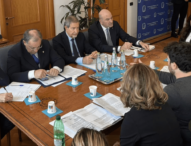 Crisi sismica nei Campi Flegrei: i cittadini incontrano il ministro Musumeci