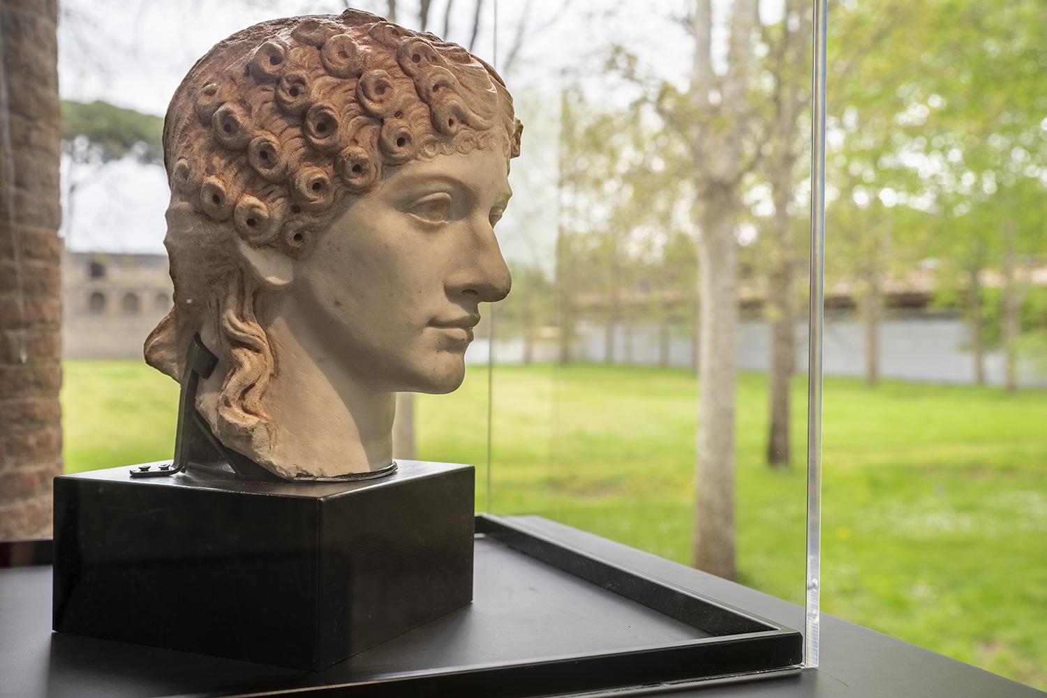 Dalla tessitura al potere: la mostra che racconta le mille vite delle donne pompeiane