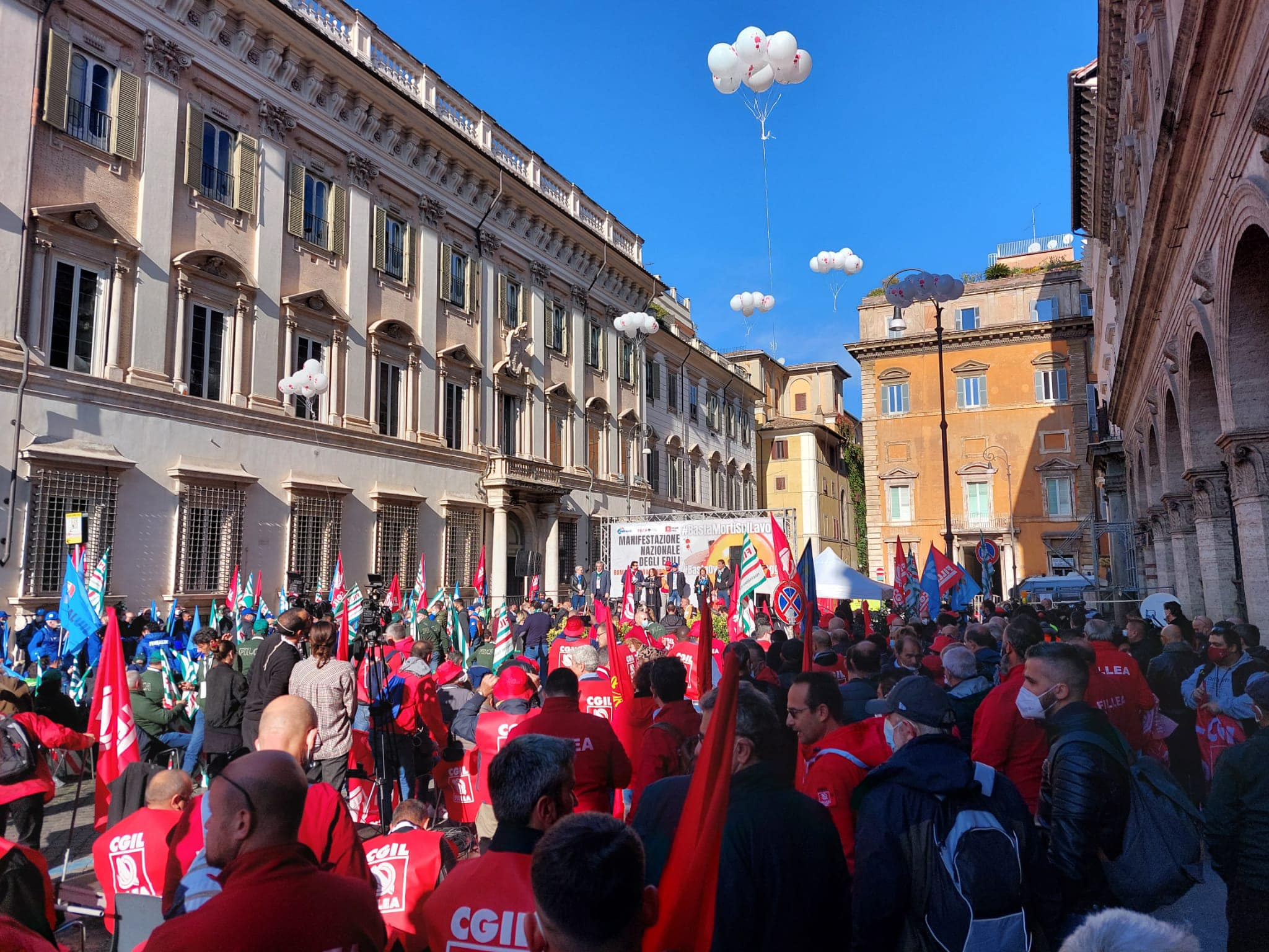 Dalla terra di Gomorra al simbolo del lavoro e dei diritti: il 30 maggio arriva a Casal di Principe il tour referendario della Fillea-Cgil
