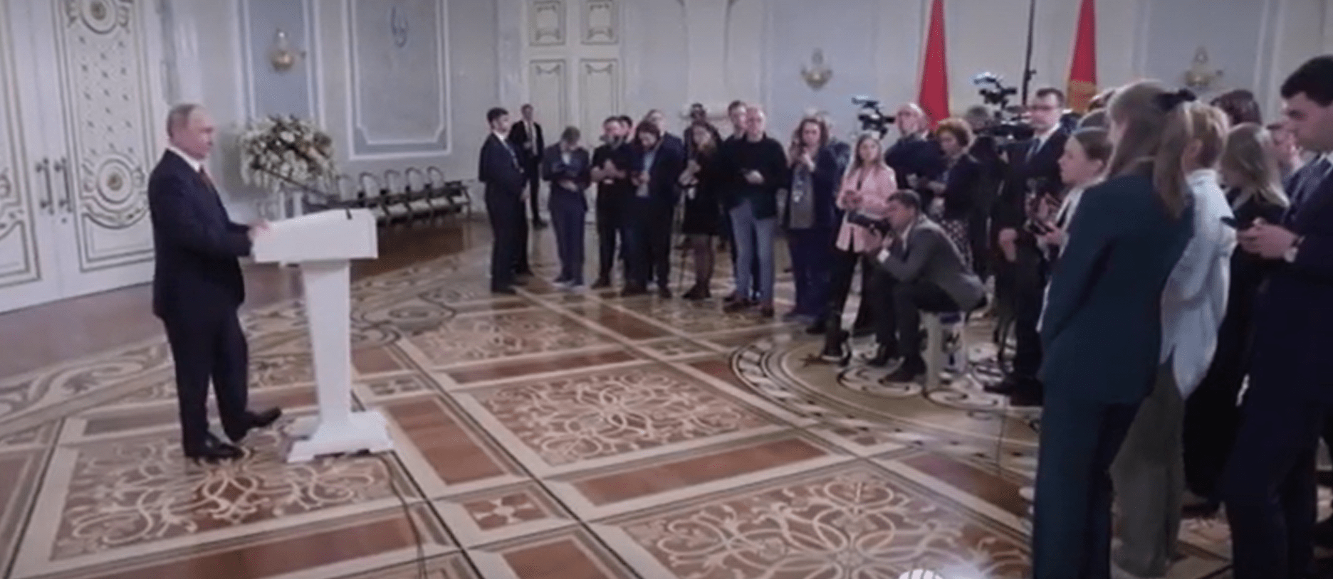 La Russia taglia le spese militari, l’Europa le aumenta: crolla la narrativa del “nemico Putin” alle porte