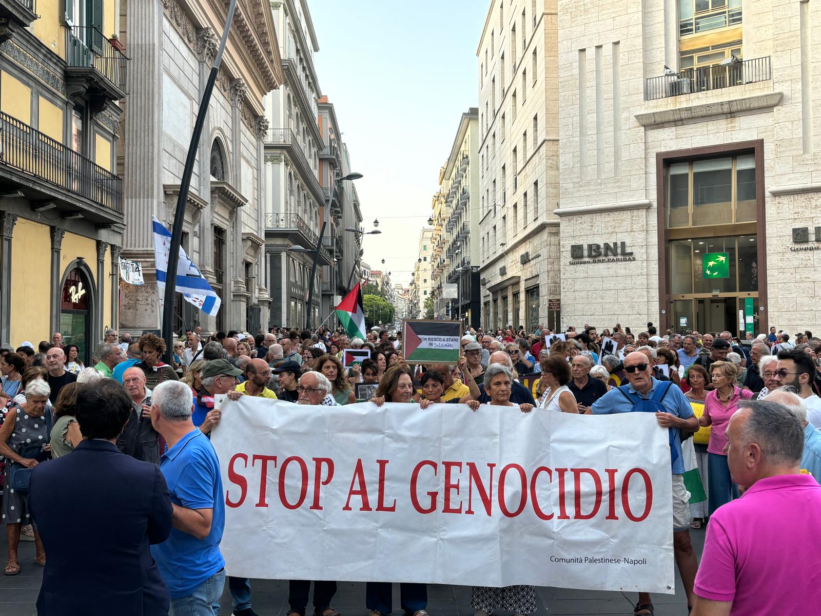 Napoli, digiuno negli ospedali e corteo in centro: solidarietà alla resistenza palestinese