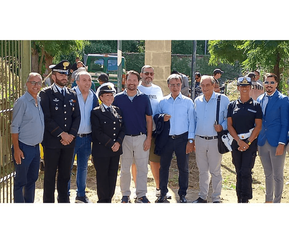 Napoli, San Pietro a Patierno: polemica sui Marines USA coinvolti nella bonifica del Parco Barbato