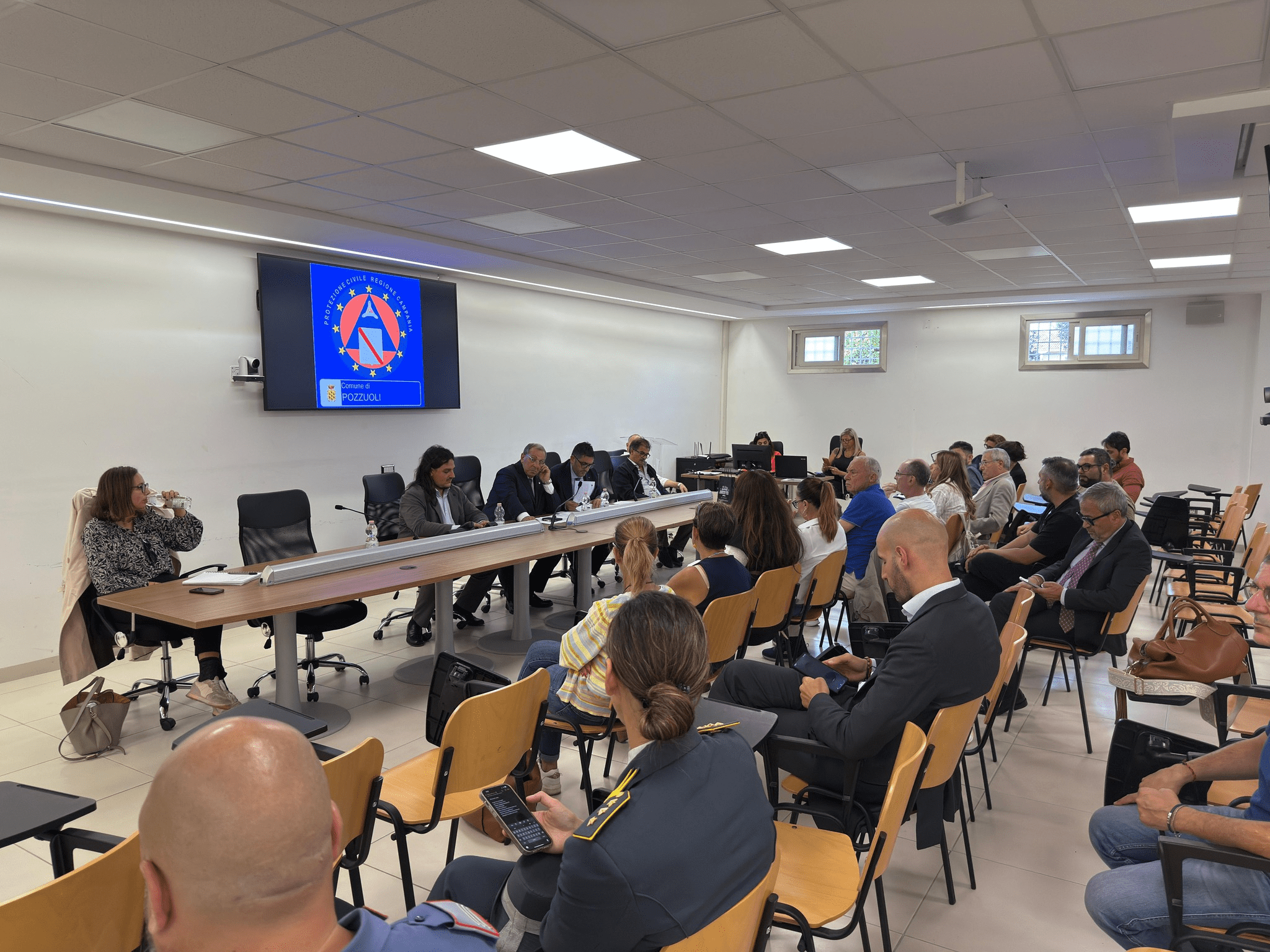 Bradisismo Campi Flegrei, allarme dei comitati: “nessuna risposta concreta dallo Stato”